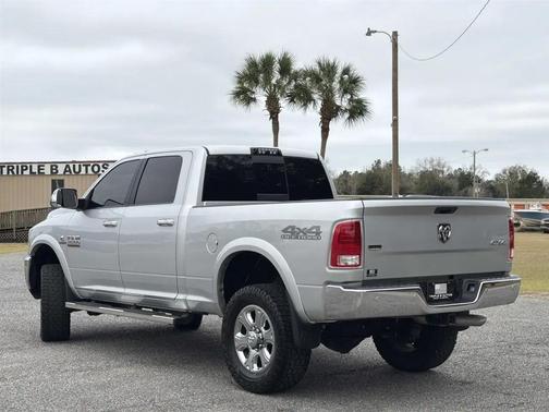 2018 RAM 2500 Laramie Crew Cab 4x4 6'4' Box