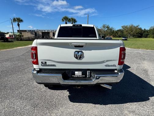 2023 RAM 2500 Laramie Crew Cab 4x4 6'4' Box