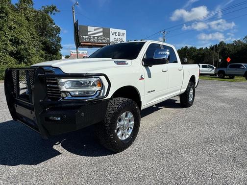 2023 RAM 2500 Laramie Crew Cab 4x4 6'4' Box