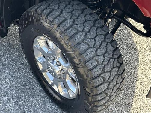 2020 RAM 2500 Laramie Mega Cab 4X4 6'4' Box