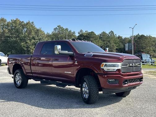 2020 RAM 2500 Laramie Mega Cab 4X4 6'4' Box