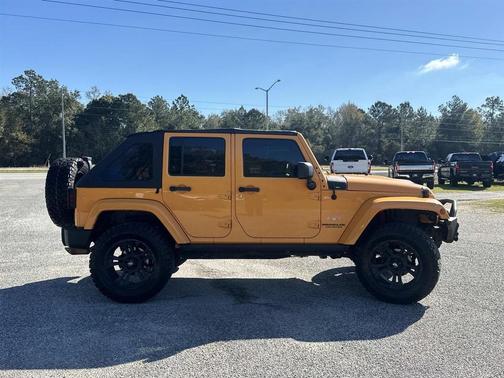 2012 Jeep Wrangler Unlimited Sahara