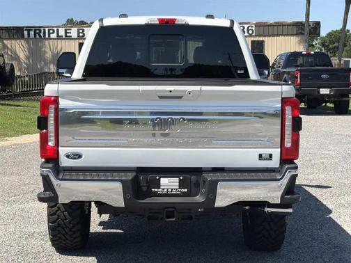 Star White Metallic Tri-Coat 2025 Ford F-250 King Ranch