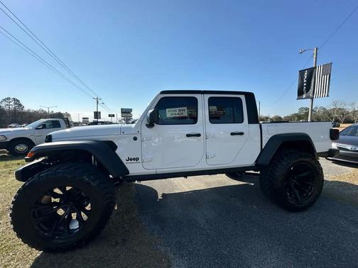 2025 Jeep Gladiator Sport
