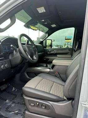 2025 Chevrolet Silverado 2500 4WD Crew Cab Standard Bed ZR2
