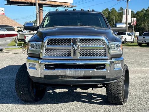 2018 RAM 2500 Laramie Crew Cab 4x4 6'4' Box