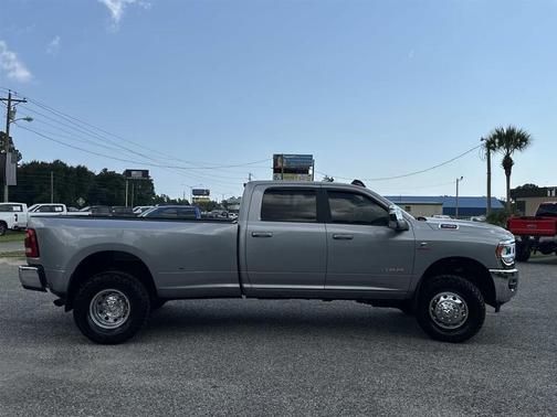 2023 RAM 3500 Laramie Crew Cab 4x4 8' Box