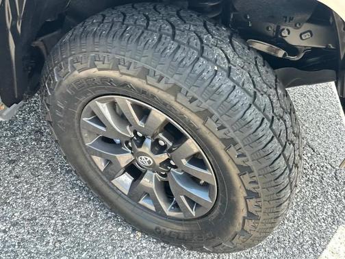 2020 Toyota Tacoma SR5