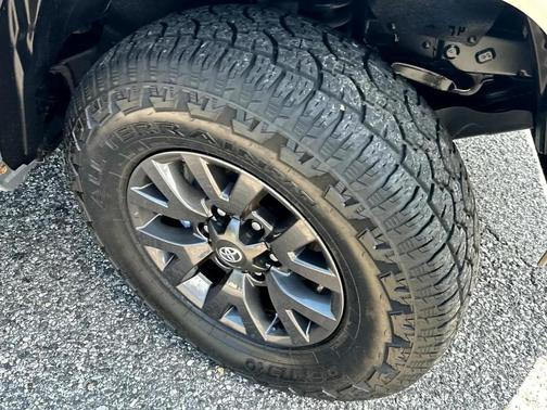 2020 Toyota Tacoma SR5