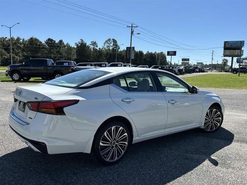 2023 Nissan Altima 2.5 SL