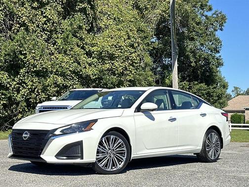 2023 Nissan Altima 2.5 SL