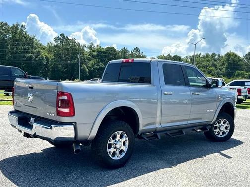 2020 RAM 2500 Laramie Crew Cab 4X4 6'4' Box