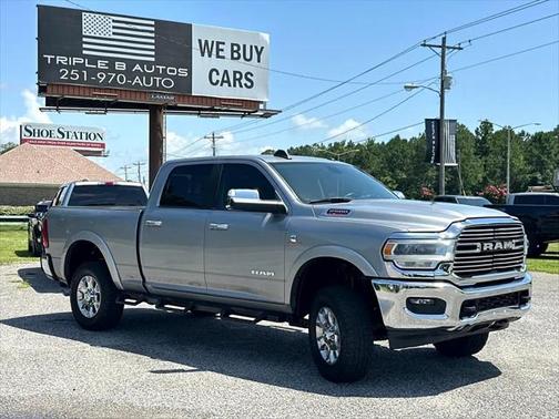2020 RAM 2500 Laramie Crew Cab 4X4 6'4' Box