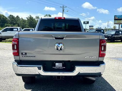 2020 RAM 2500 Laramie Crew Cab 4X4 6'4' Box