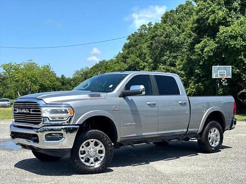 2020 RAM 2500 Laramie Crew Cab 4X4 6'4' Box