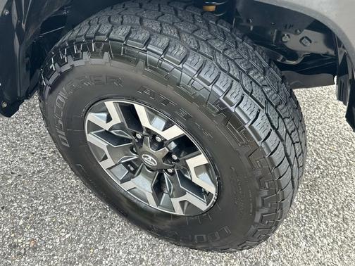 2017 Toyota Tacoma SR5