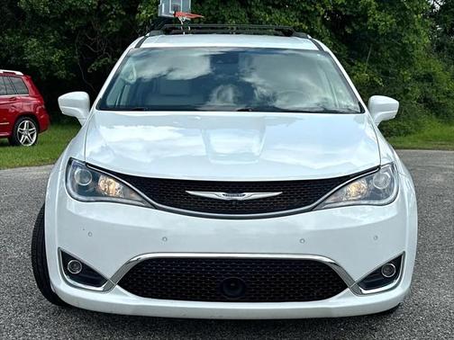 2020 Chrysler Pacifica Touring-L Plus