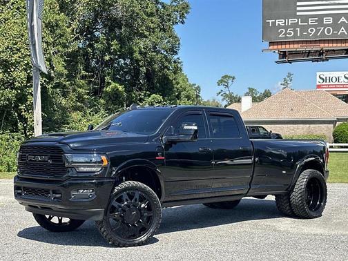 2024 RAM 3500 Limited Crew Cab 4x4 8' Box