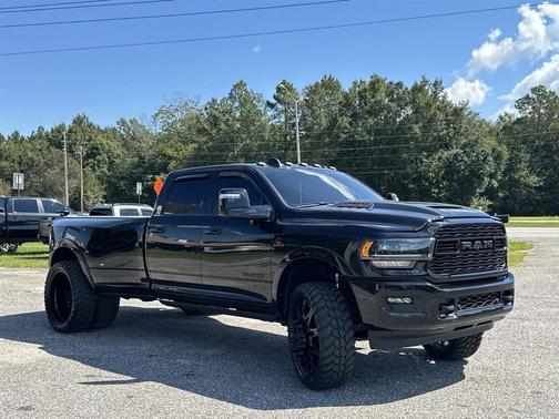 2024 RAM 3500 Limited Crew Cab 4x4 8' Box