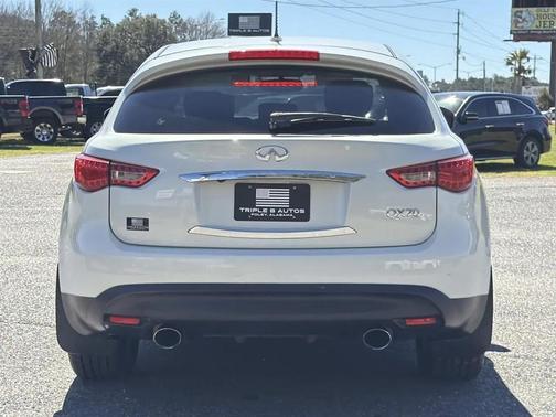 2014 INFINITI QX70 Base