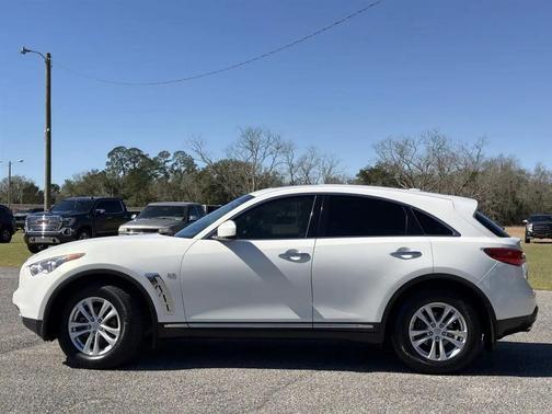 2014 INFINITI QX70 Base