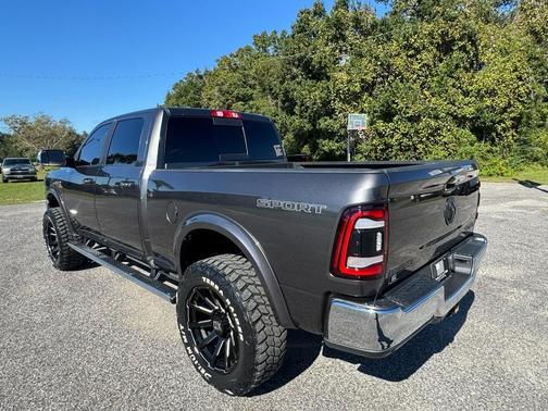 2022 RAM 2500 Laramie Crew Cab 4x4 6'4' Box