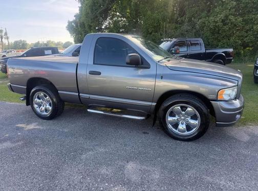 Gray 2005 Dodge Ram 1500 SLT