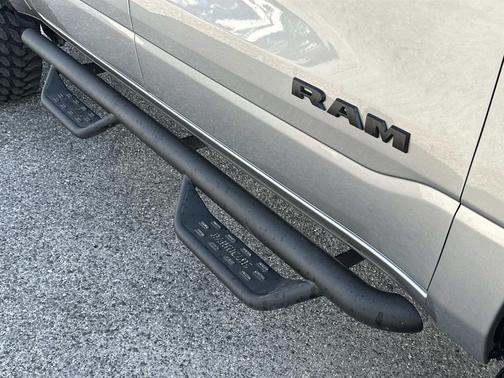 2025 RAM 1500 Warlock Crew Cab 4x4 5'7' Box