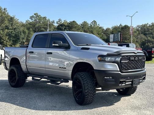 2025 RAM 1500 Warlock Crew Cab 4x4 5'7' Box