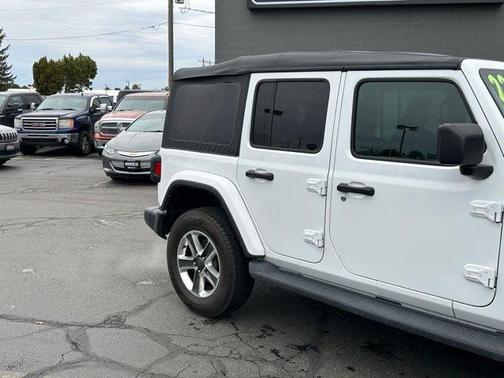 2022 Jeep Wrangler Unlimited Sahara