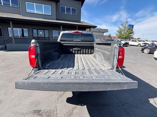 Satin Steel Metallic 2019 Chevrolet Colorado LT