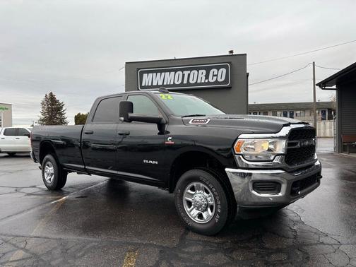 2022 RAM 2500 Tradesman Crew Cab 4x4 8' Box