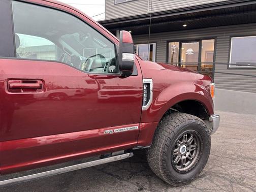 2017 Ford F-350 Lariat