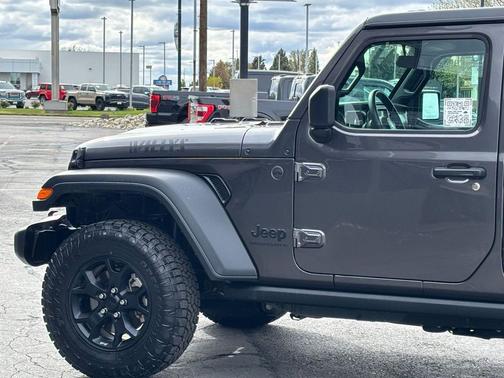 Granite Crystal Metallic Clearcoat 2023 Jeep Wrangler Sport S