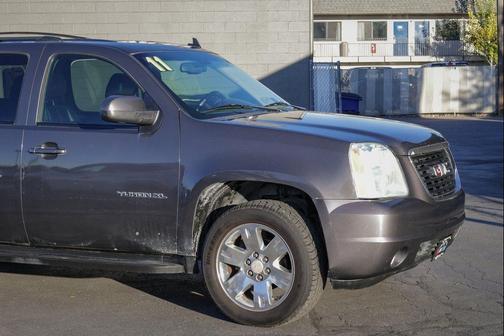 2011 GMC Yukon XL 1500 SLT