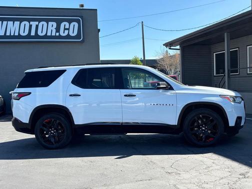 White 2018 Chevrolet Traverse Premier
