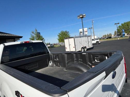 Oxford White 2017 Ford F-350 XLT