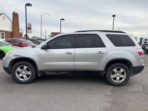 Liquid Silver Metallic 2007 GMC Acadia SLE1