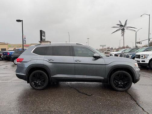 2018 Volkswagen Atlas 3.6L SEL Premium