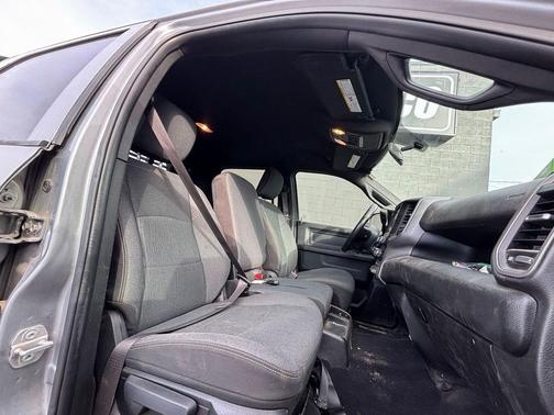 2021 RAM 3500 Tradesman Crew Cab 4x4 8' Box