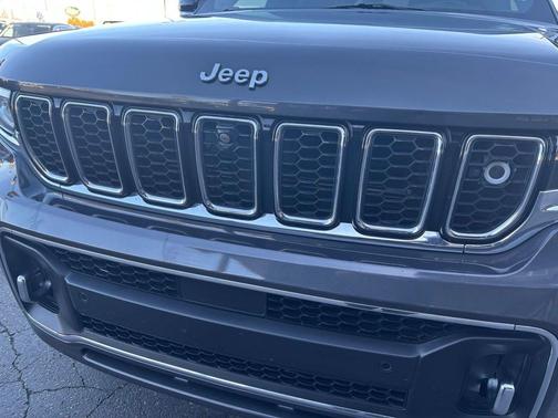 2021 Jeep Grand Cherokee L Overland