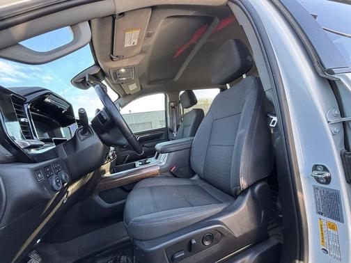 Summit White 2024 Chevrolet Silverado 2500 LT
