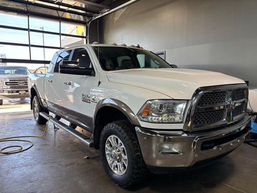 2017 RAM 3500 Laramie Mega Cab 4x4 6'4' Box