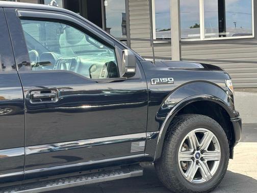 Shadow Black 2018 Ford F-150 XLT
