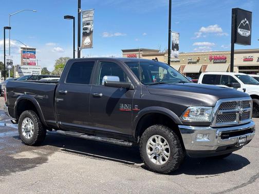 Granite Crystal Metallic Clearcoat 2018 RAM 3500 Laramie Crew Cab 4x4 6'4' Box