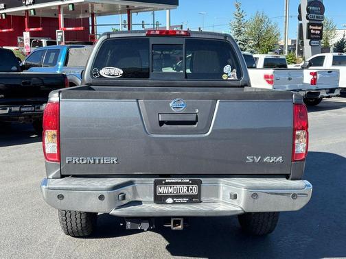 Gun Metallic 2016 Nissan Frontier SV