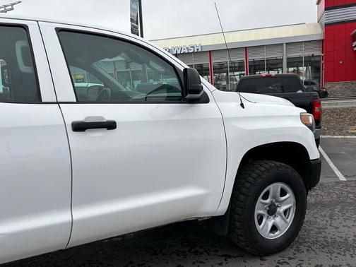 2018 Toyota Tundra SR