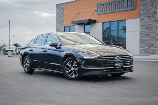 Nocturne Black 2020 Hyundai SONATA Hybrid Base