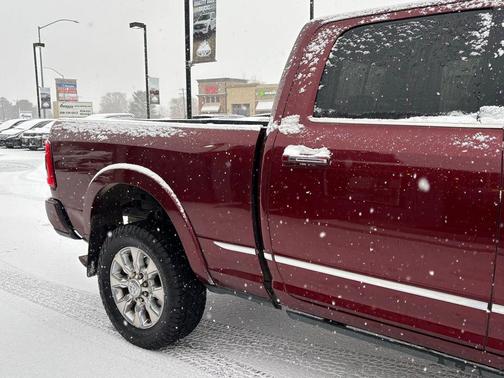 2019 RAM 2500 Limited Crew Cab 4x4 6'4' Box