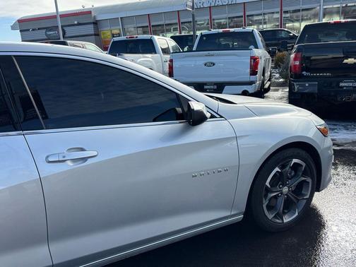 2022 Chevrolet Malibu FWD LT